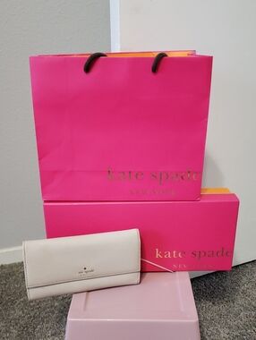 Womens Kate Spade Wallet With Hot Pink Gift Bag with Matching Box And Gift Wrap